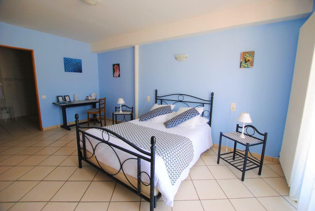 Bed and Breakfast La Janenquelle Sarry  Exterior foto