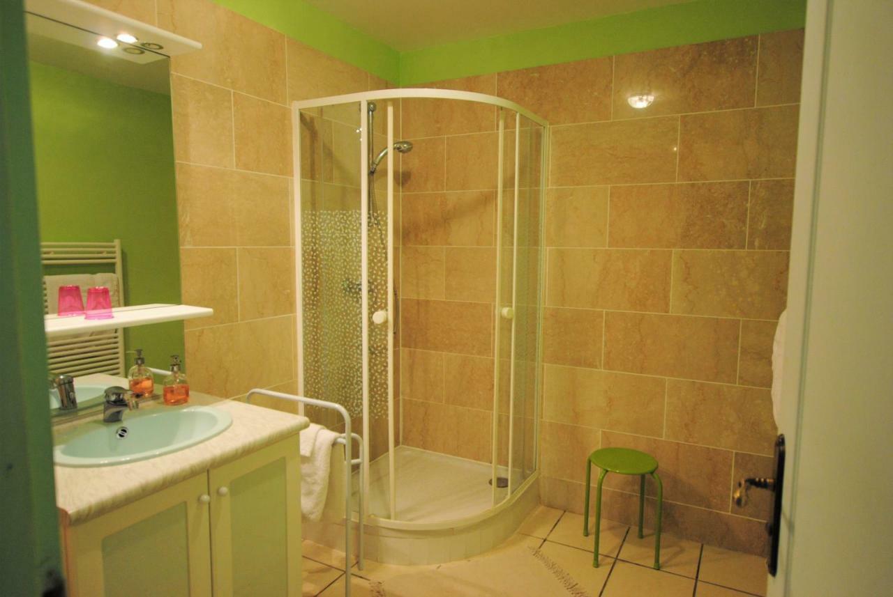 Bed and Breakfast La Janenquelle Sarry  Exterior foto