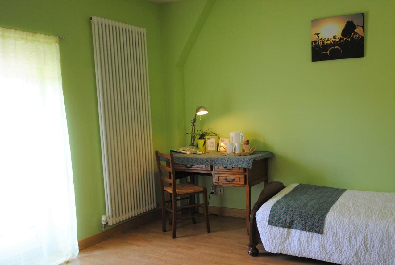 Bed and Breakfast La Janenquelle Sarry  Exterior foto