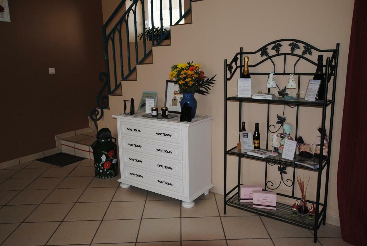 Bed and Breakfast La Janenquelle Sarry  Exterior foto